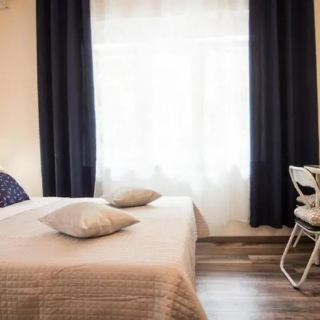 Ld Apartment *